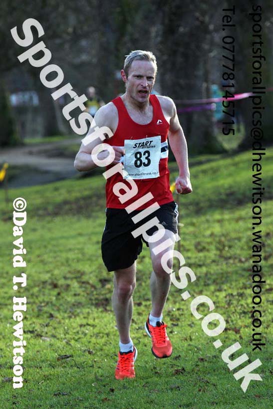 Morpeth Harriers 11k Road Race on New Year's Day. Photo: David T. Hewitson/Sports for All Pics